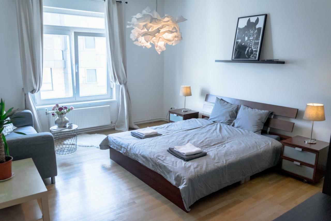 Pollock Apartment In Old Town Bratislava Exterior photo